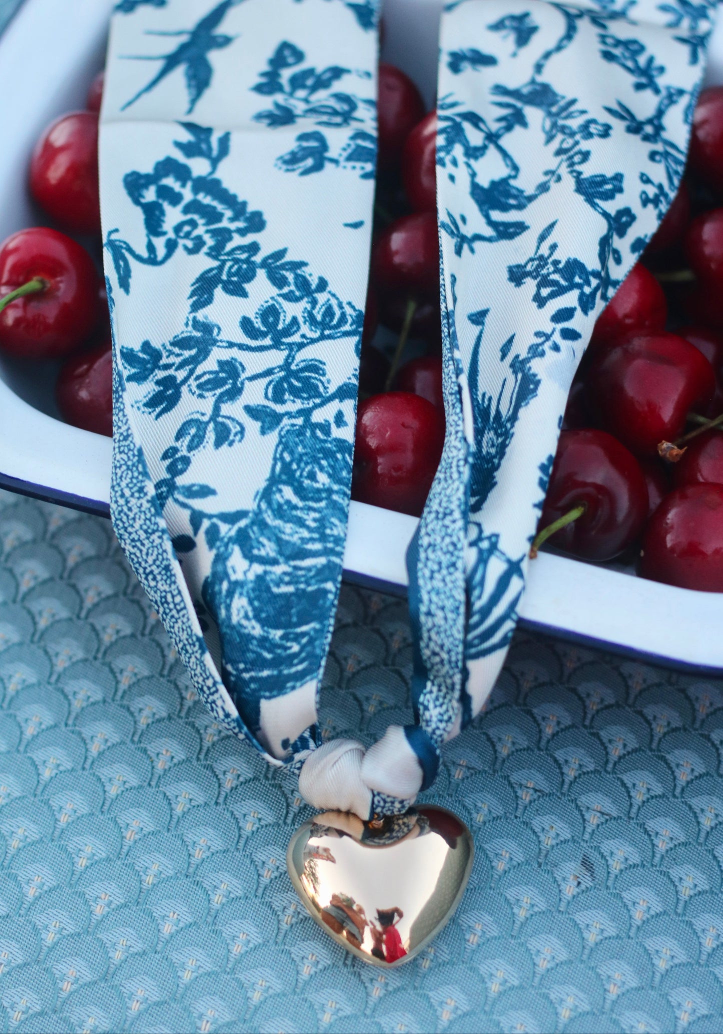 Loveshack Heart Scarf Necklace - Blue