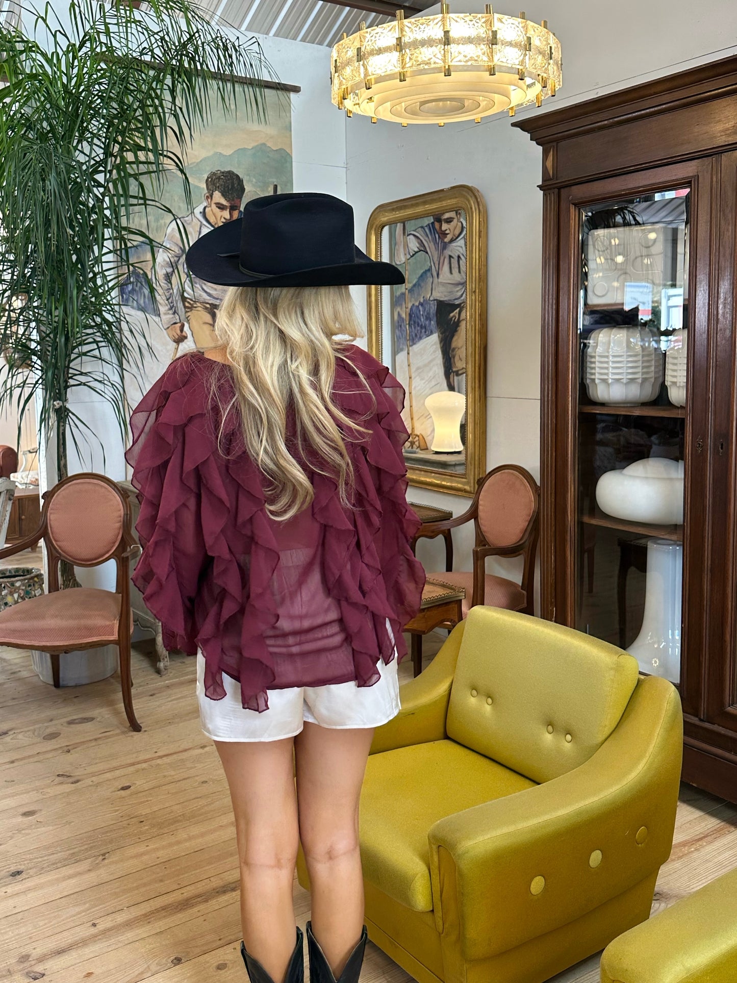 The Hampton Ruffle Top - Maroon